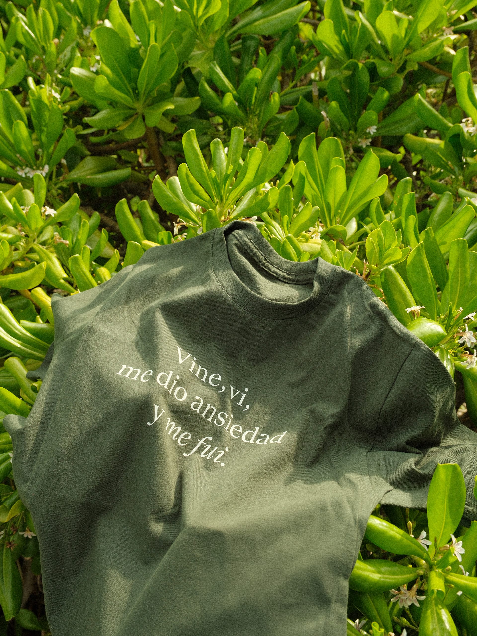 Short sleeve t-shirt "Me fui"